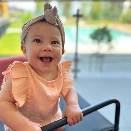 Medencés Panorámás Balatom Appartamento