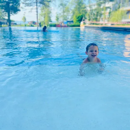 Medencés Panorámás Balatom *