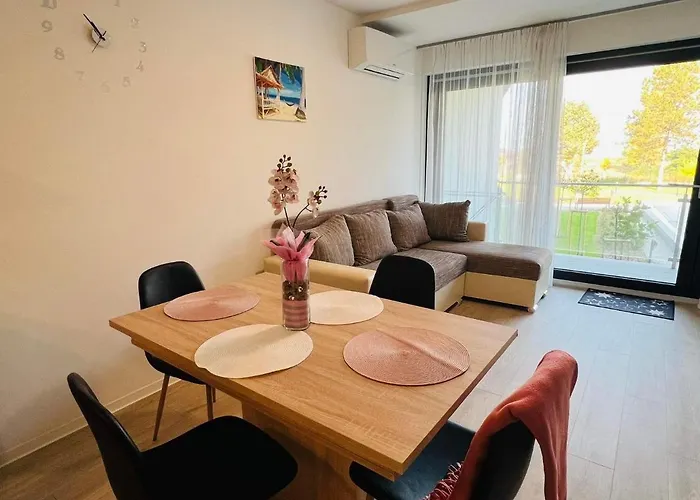 Medences Panoramas Balatom Апартаменты *